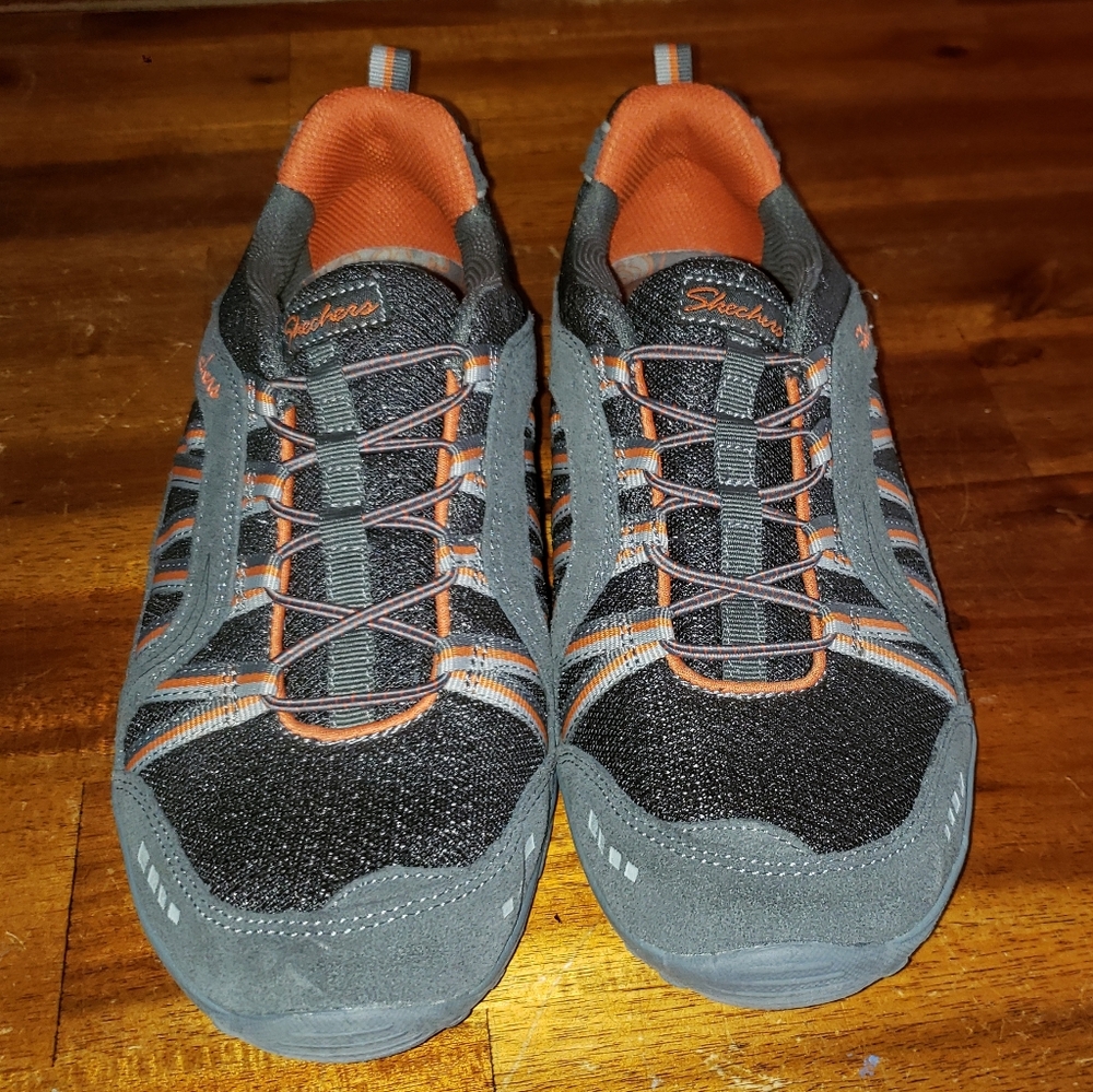 Sketchers relaxed fit memory foam shoes